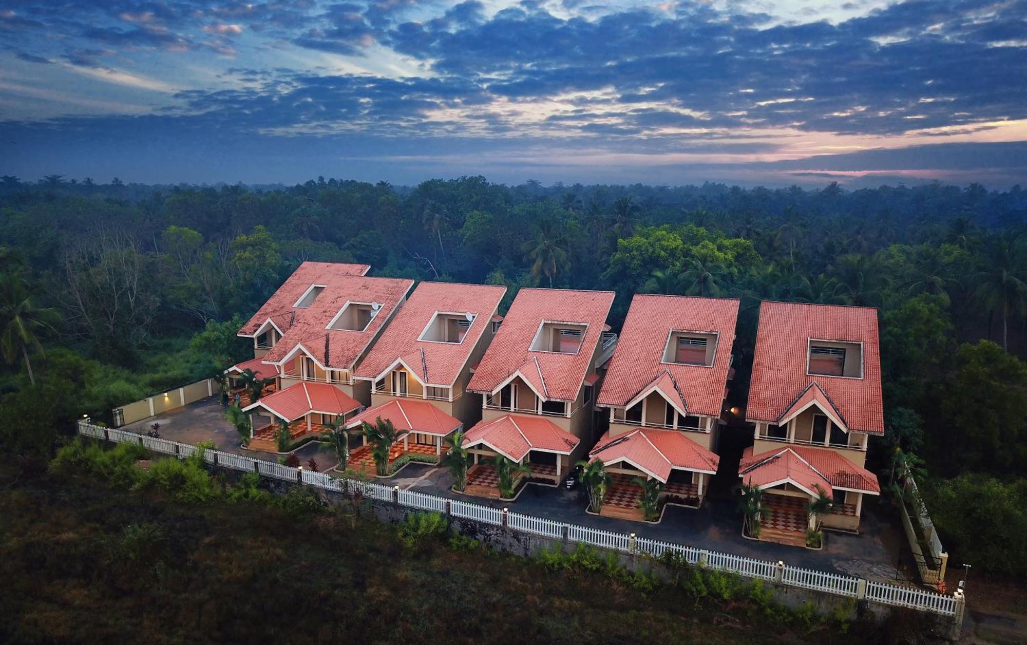 Treehouse Blue Hotel & Villas Колва Экстерьер фото