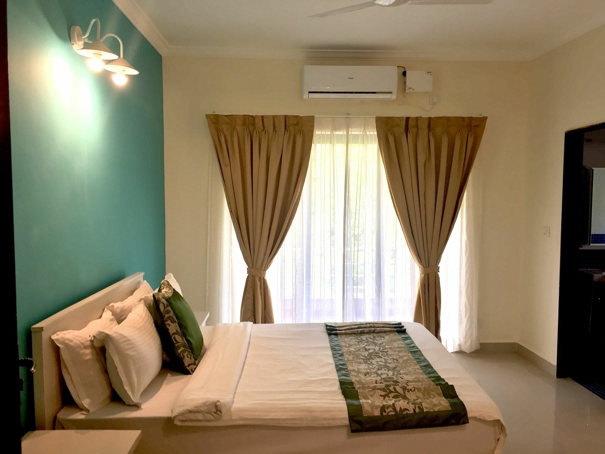 Treehouse Blue Hotel & Villas Колва Экстерьер фото